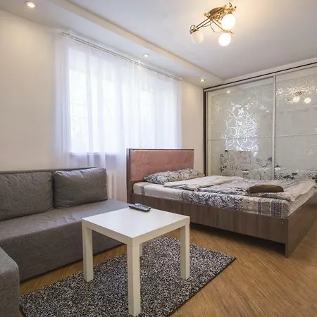Aparton Zolotaya Gorka 6 * Minsk